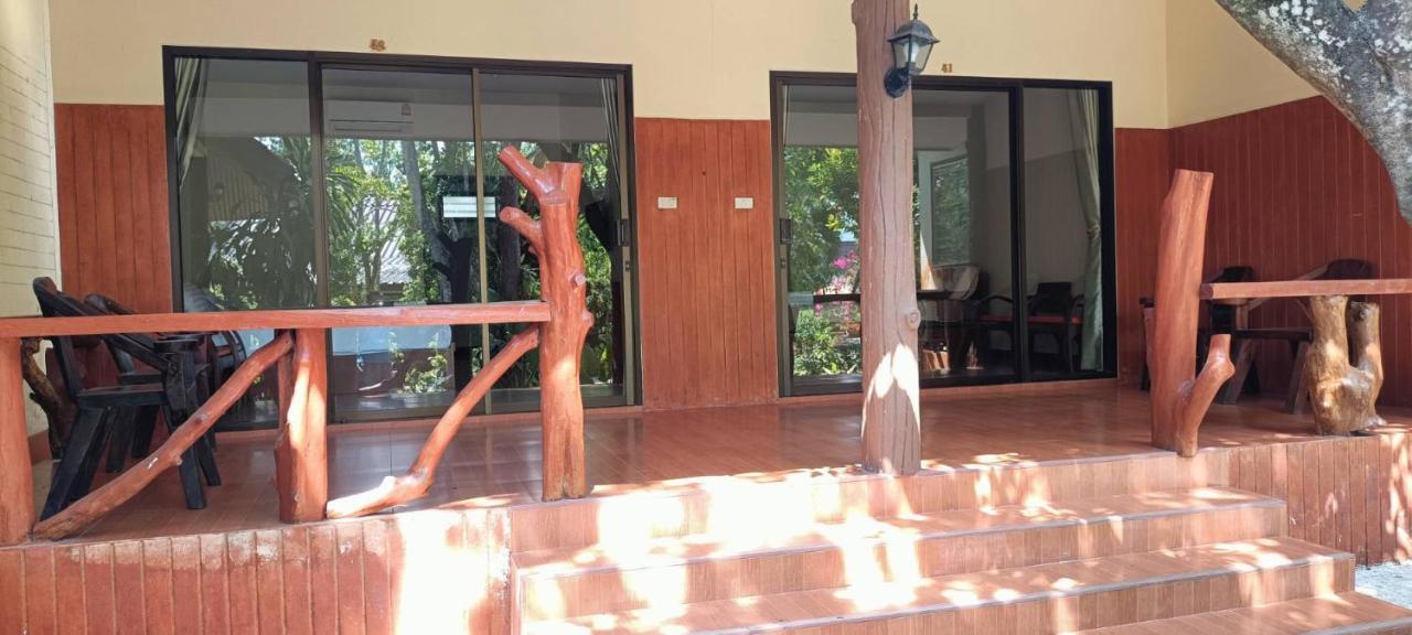 Baan Suan Villas Resort Ban Suan  Exterior foto